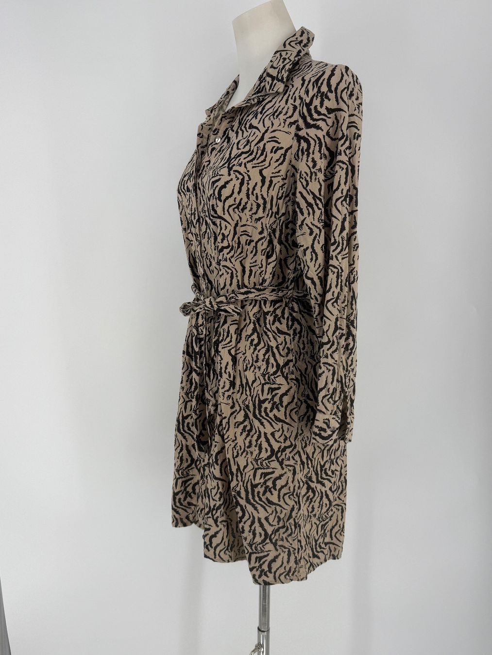 Pieces Vestiti: Kleid Gr. L von Pieces – Usato da Auenstein venduto da moin. 1