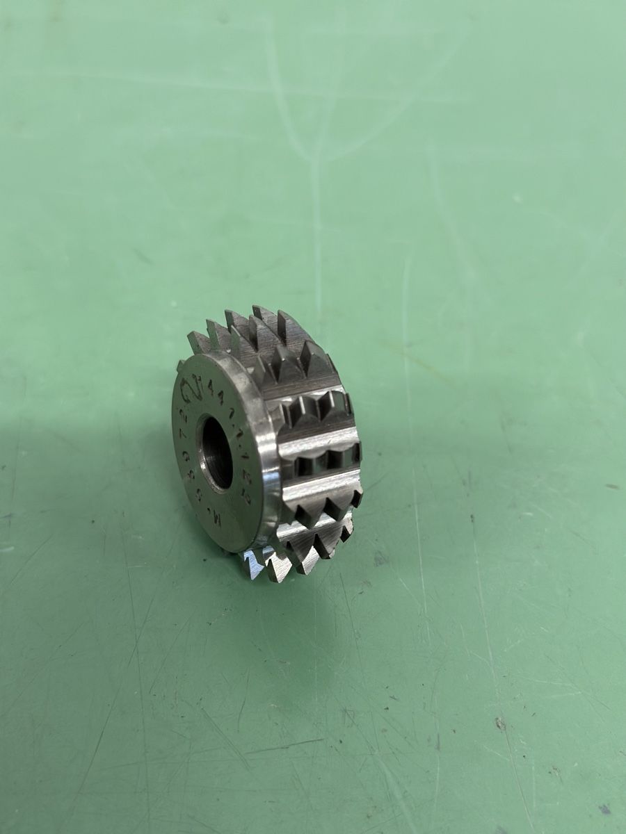 Tutti gli attrezzi:  Mikron gear cutting tool 1441.1.22 – Nuovo e nell'imballaggio originale da Aarberg venduto da SNMachines 1