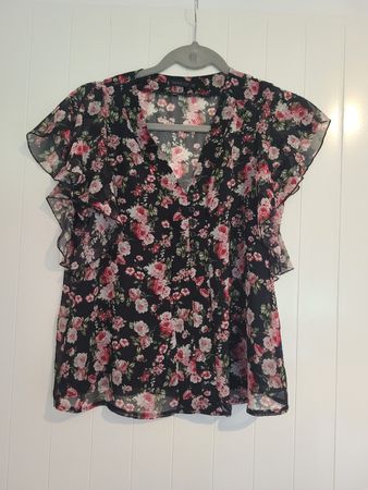 Blusa floreale estiva con volant, taglia XS, come nuova!