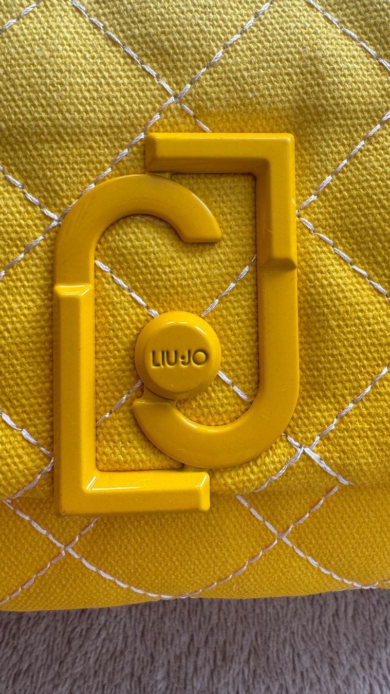 Liu Jo Borse da donna: Originale Liu Jo Tasche in Gelb, Neu – Nuovo e nell'imballaggio originale da Burgdorf venduto da ssv_9t9f 2