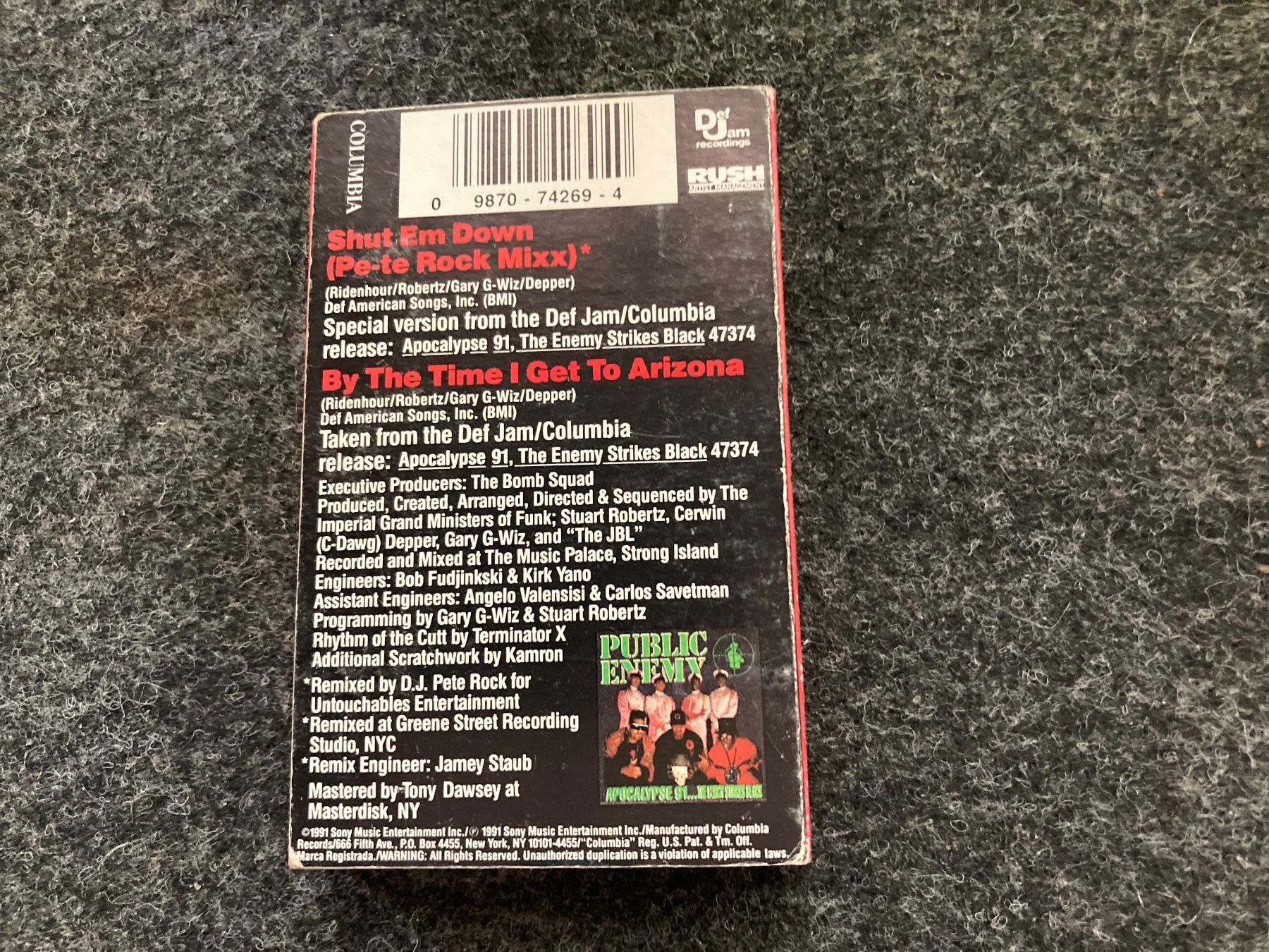 Musicassette: Public Enemy - Shut Em Down (MC) – Usato da Fribourg venduto da Karushi 2