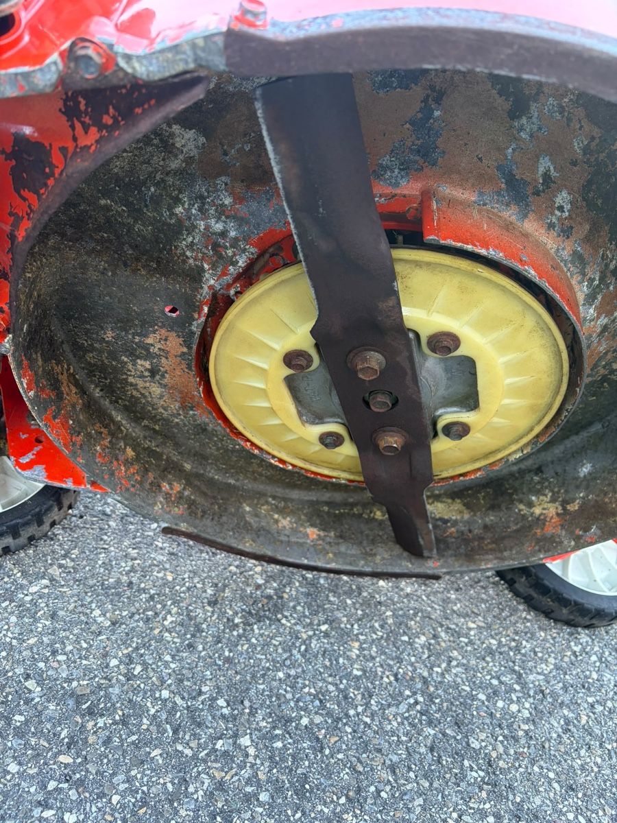 Kubota Tagliaerba: Rasenmäher Kubota Profi   – Usato da Stansstad venduto da 91PD 4