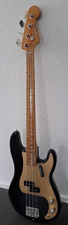 Fender Strumenti musicali: Fender Vintera II '50s Precision Bass – Usato da Schötz venduto da PiSu 1