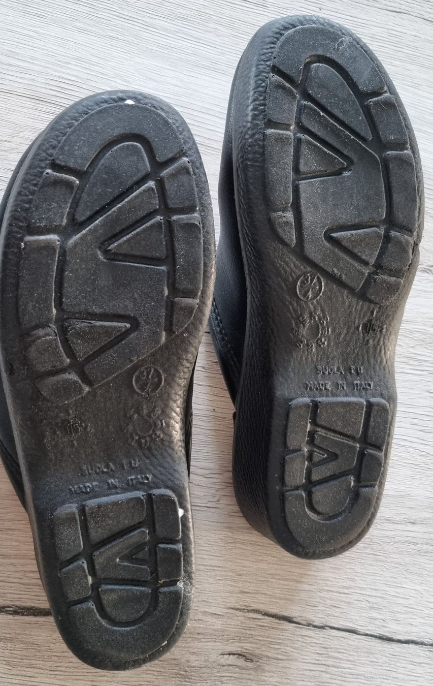 Damenschuhe: Saniflex Hausschuhe gr.37 – Gebraucht aus Grossdietwil von GNOM313 1