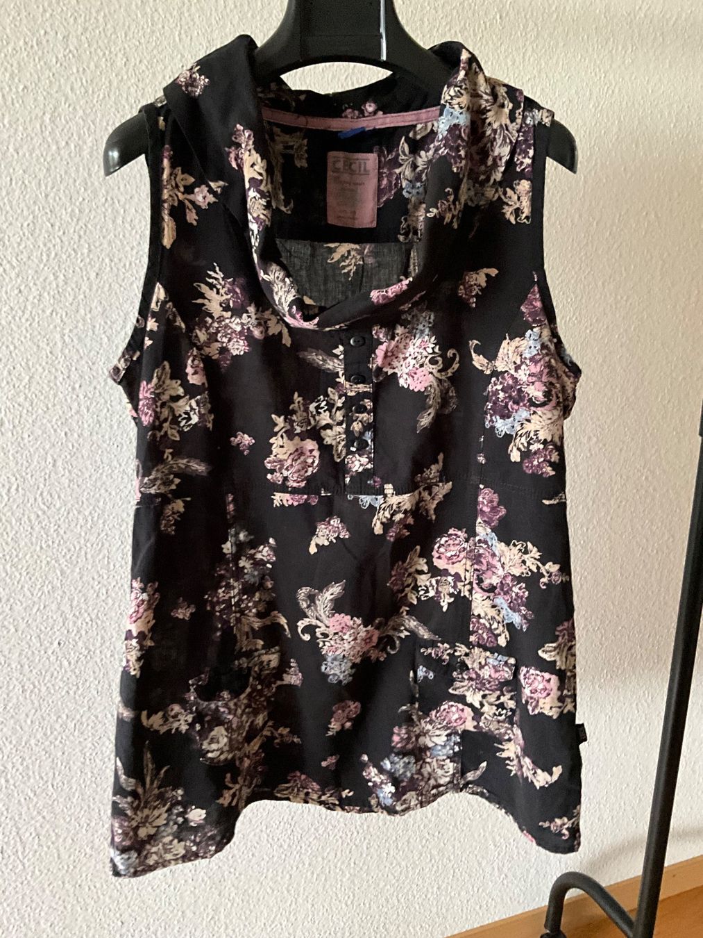 Cecil Blusen: Bluse CECIL Gr. L – Neu (gemäss Beschreibung) aus Muri b. Bern von SmuriS