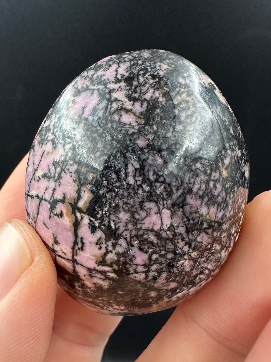 Minerali & Pietre curative: Rhodonit, Handschmeichler Heilstein – Nuovo e nell'imballaggio originale da Männedorf venduto da Handschmeichler 1