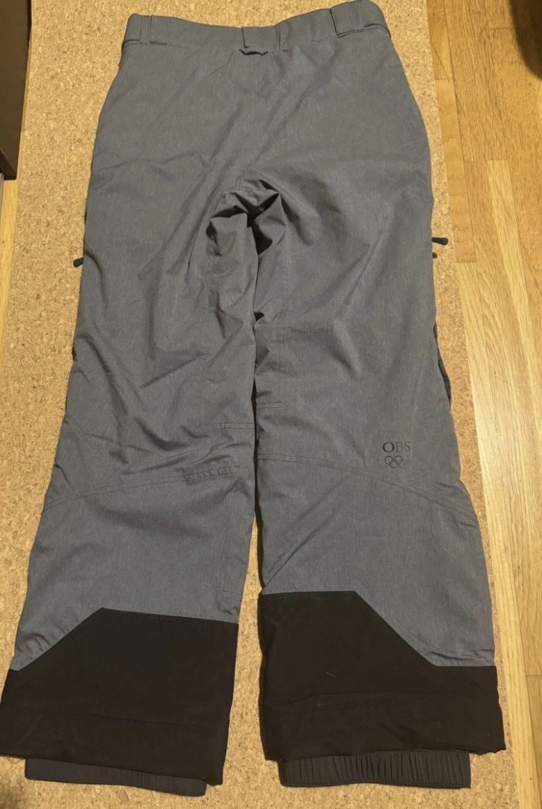 Helly Hansen Pantaloni: Helly Hansen Ski Pants - Pyeongchang 2018 Olympic Games – Nuovo (secondo la descrizione) da Kloten venduto da jan_xn8f 2