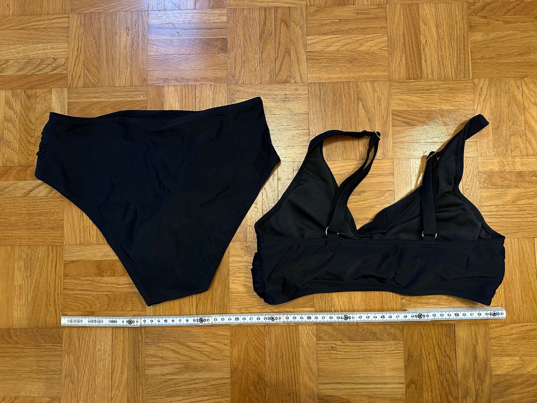 Badekleider & Bikinis: Bikini schwarz Grösse M NEU – Neu und originalverpackt aus Winterthur von nelead 1