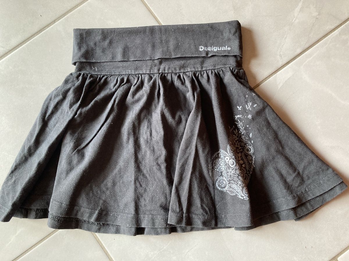 Desigual Robes et jupes: Desigual Jupe Gr.9/10 Jahre – D'occasion à Jaun par walin2