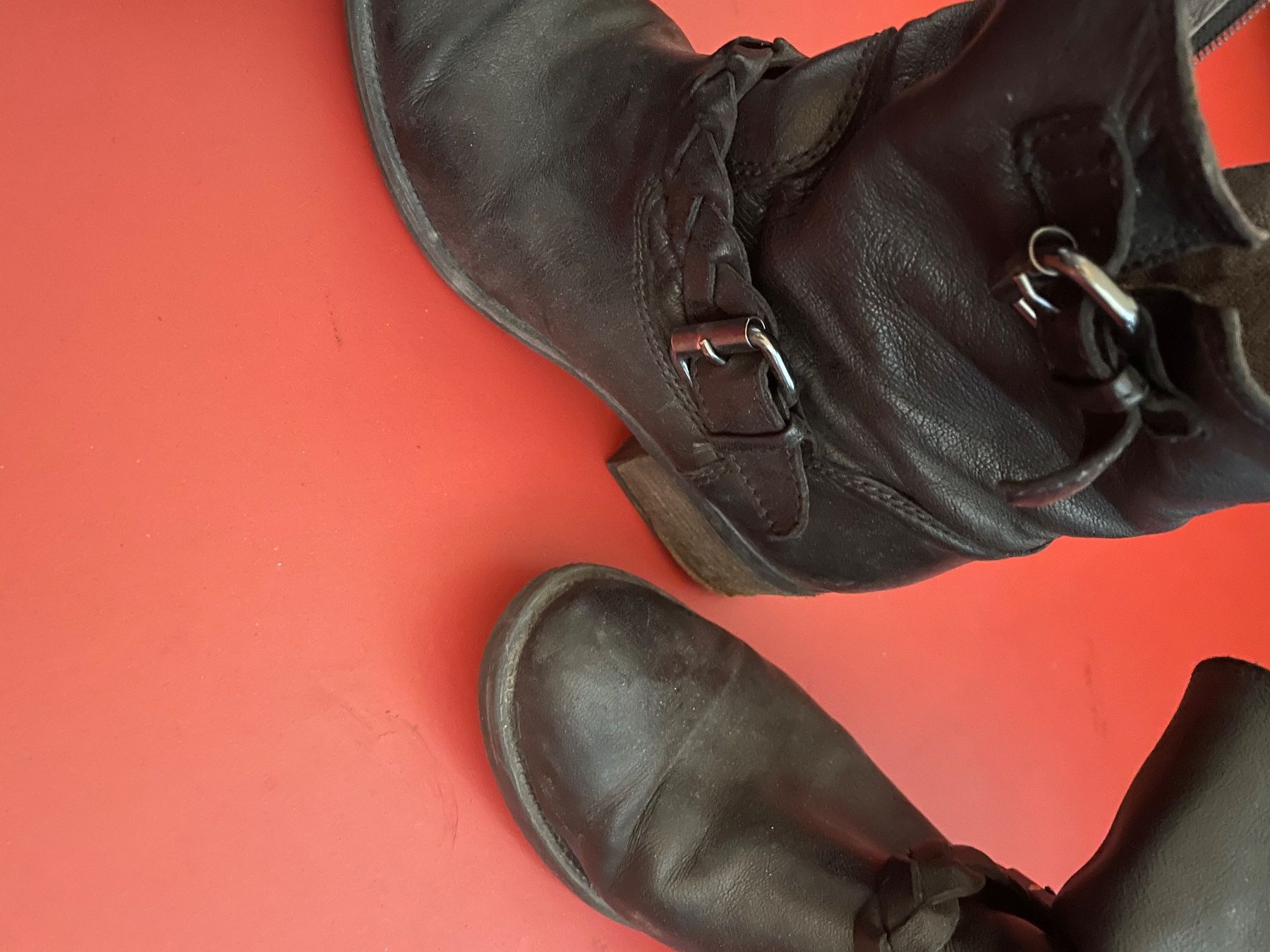 Damenschuhe: Bottines Minelli 38 – Gebraucht aus Lausanne von Soins 2