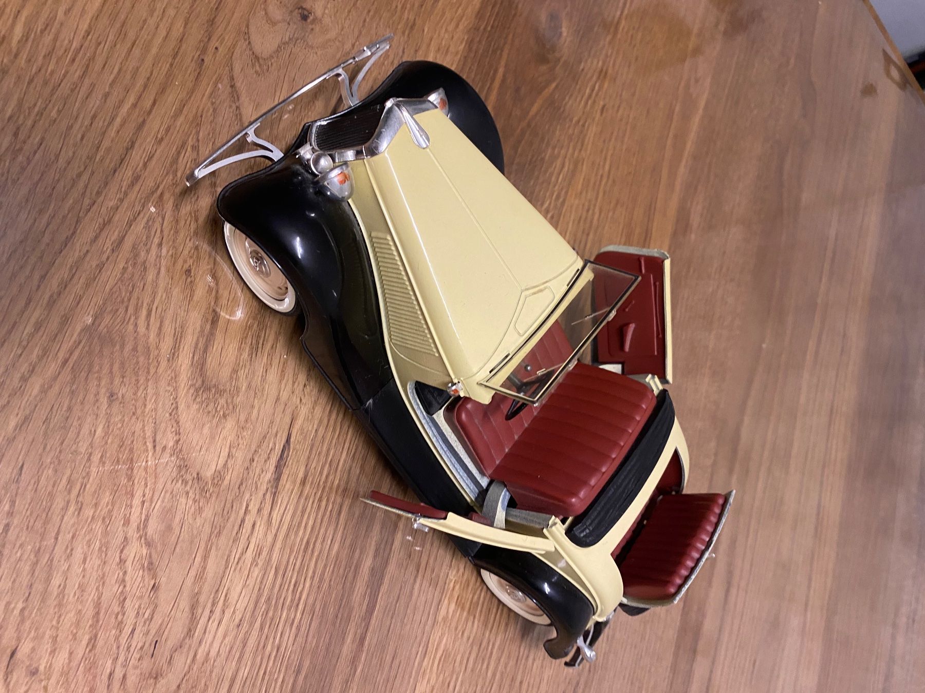 Ford Modellini d'auto: Modellauto Ford V8 – Usato da Birr venduto da Vintage-Liebhaber 1