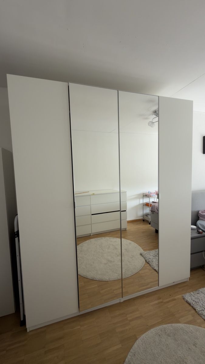 Armoires: IKEA PAX weiß  – D'occasion à Zürich par jen_x9vt