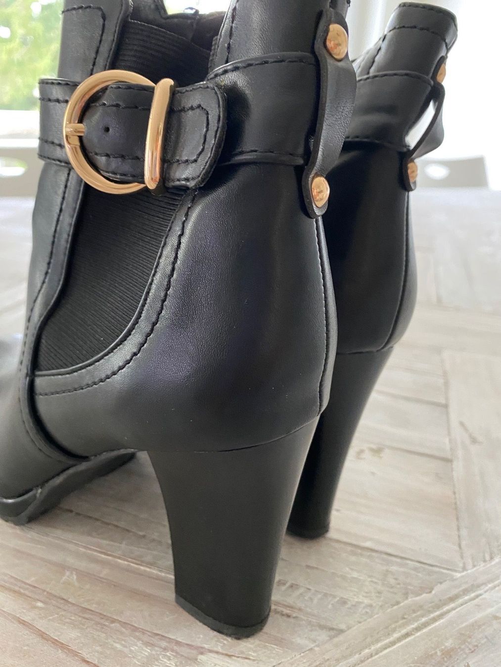 Damenschuhe: Plateau Stiefeletten – Gebraucht aus Wermatswil von -secondchance- 2