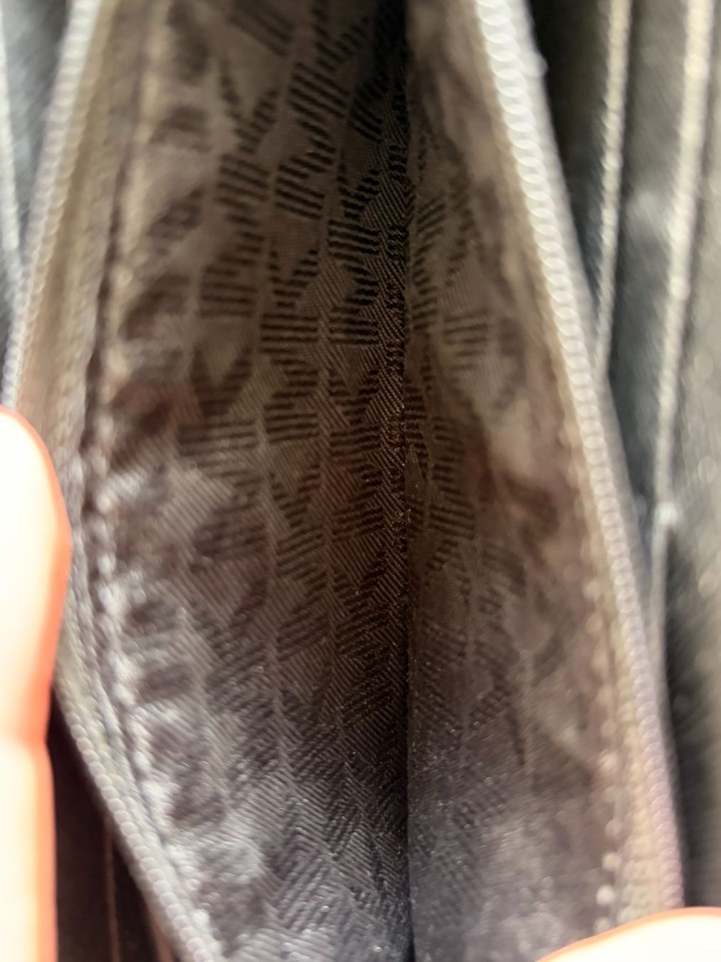 Michael Kors Portafogli: Michael Kors Brieftaschen schwarz – Usato da Schlieren venduto da con_hdp9 8