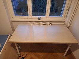 Tisch/Pult
