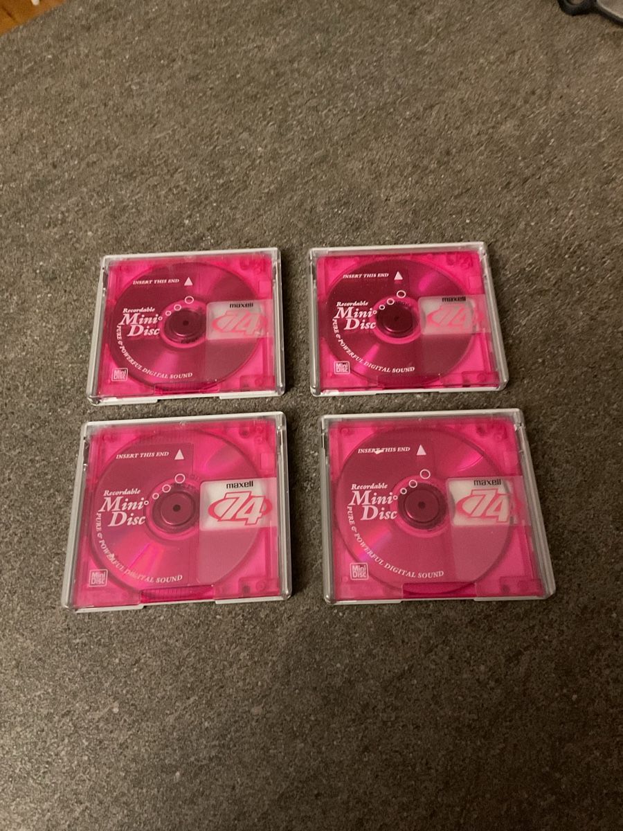 Maxell Minidisc: 4 Maxell MiniDisc 74 - Pink! – Usato da Jegenstorf venduto da BAVARIA4CH