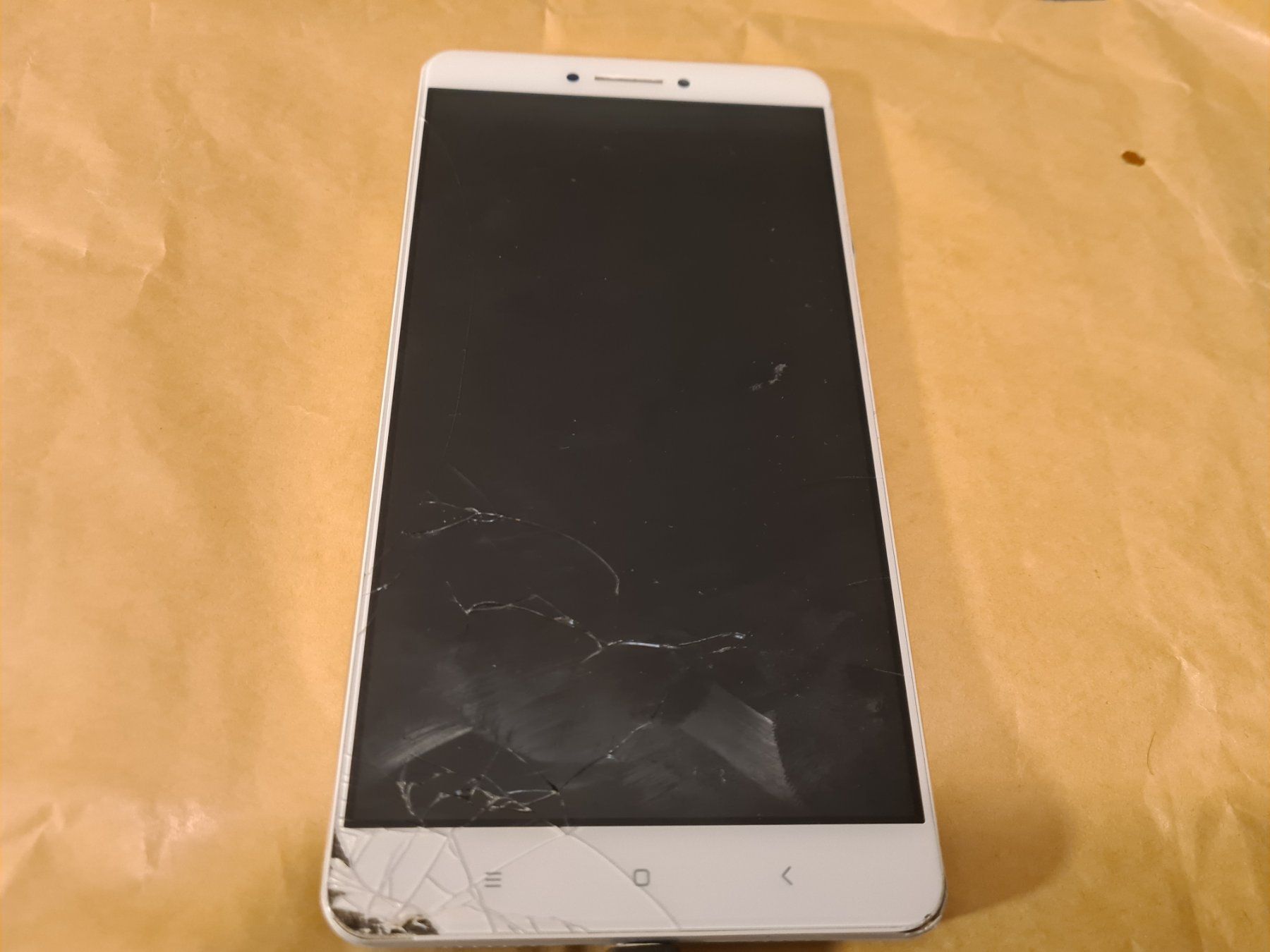 Xiaomi Handys / Smartphones: Android Handy Xiaomi defekt: Touchscreen beschädigt – Defekt aus Winterthur von Opusco 3
