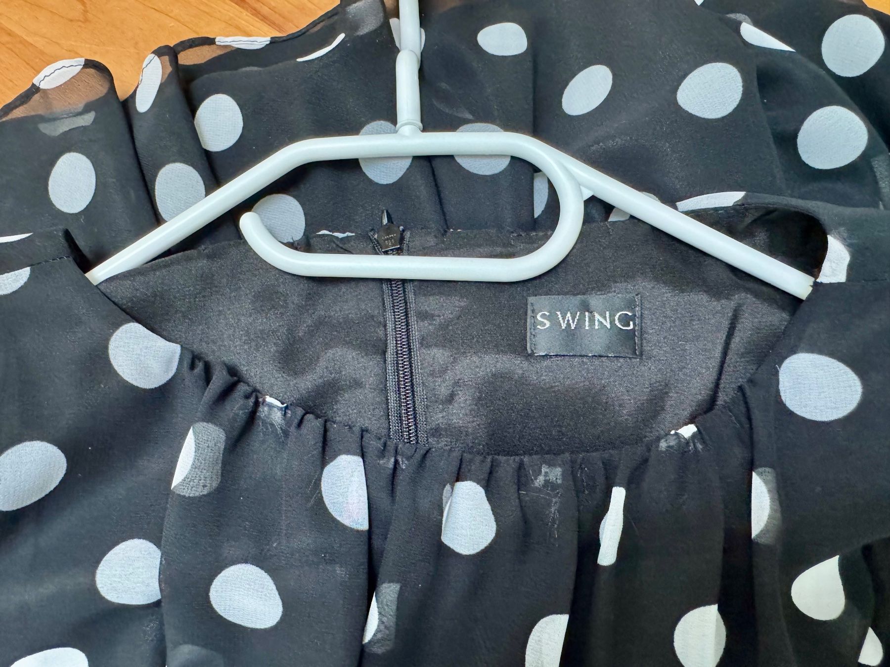 Vestiti: Swing Sommerkleid mit Polkadots Grösse 34 – Nuovo (secondo la descrizione) da Schüpbach venduto da 2ndHandRose 2
