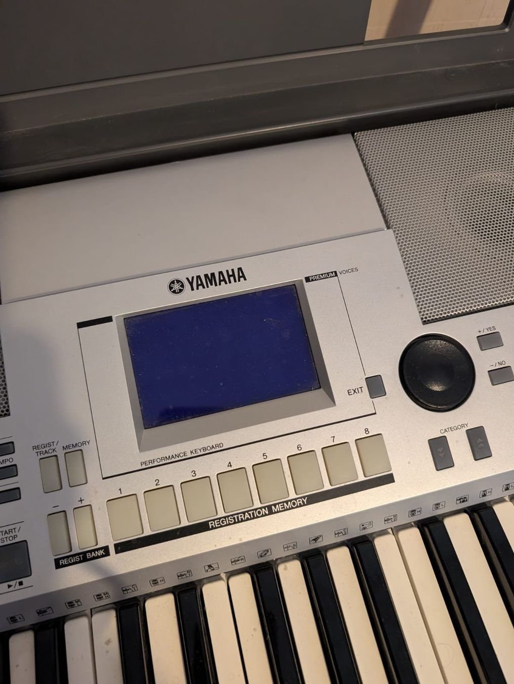 Yamaha Strumenti musicali: funktionisfähiges Yamaha Keyboard – Usato da Sempach venduto da Janik27 1