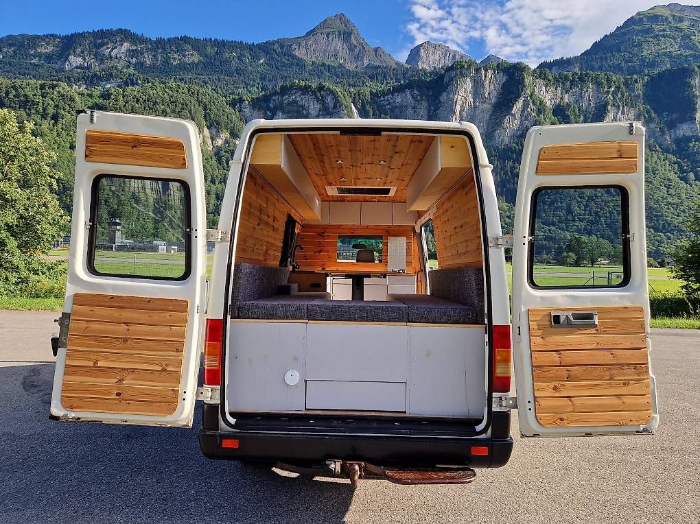 VW Veicoli da campeggio: VW LT 35 2.8 TDI Campervan zu verkaufen – Usato da Meiringen venduto da chrisbackside 2