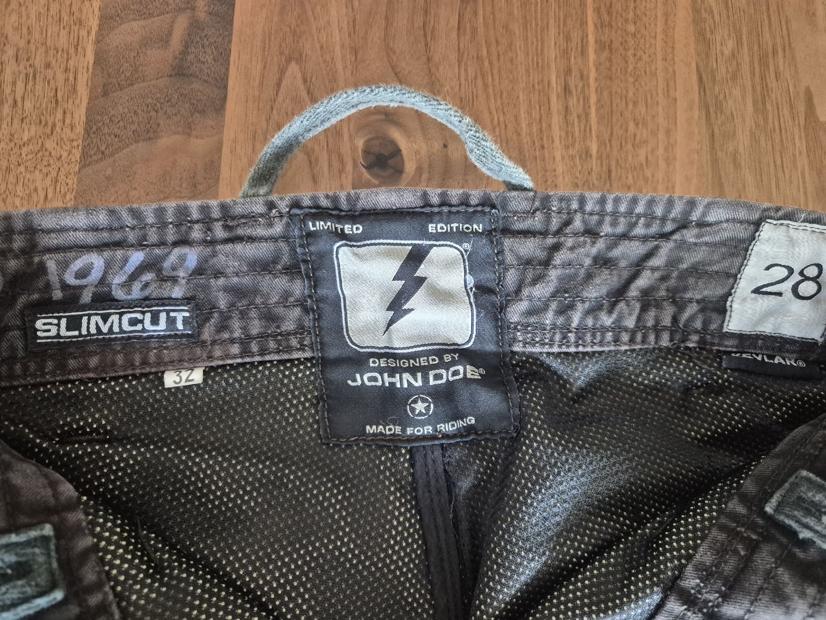 Pantaloni: JohnDoe Motorradhose – Usato da Cham venduto da cofueg 2
