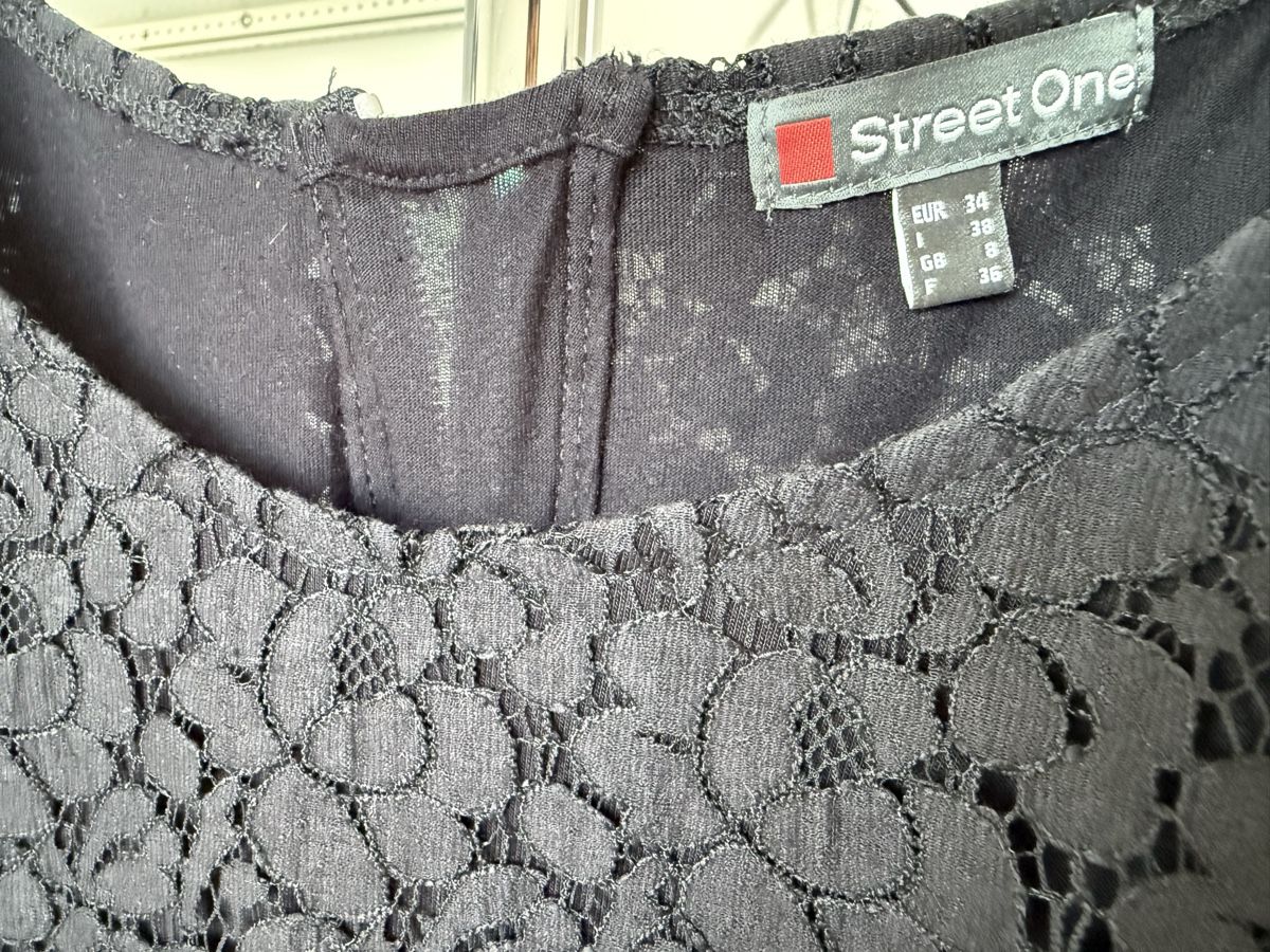 Tops: Top Street One mit schwarzer Spitze – Gebraucht aus Lohn-Ammannsegg von mar_wy2h 2