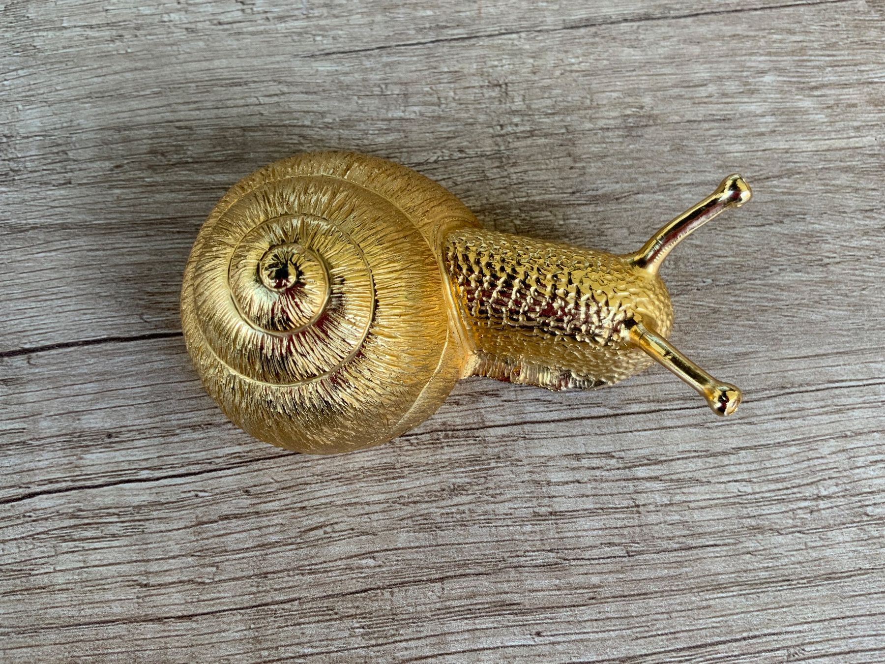 Figuren: Schneck vergoldet – Gebraucht aus Schübelbach von Hecht11.