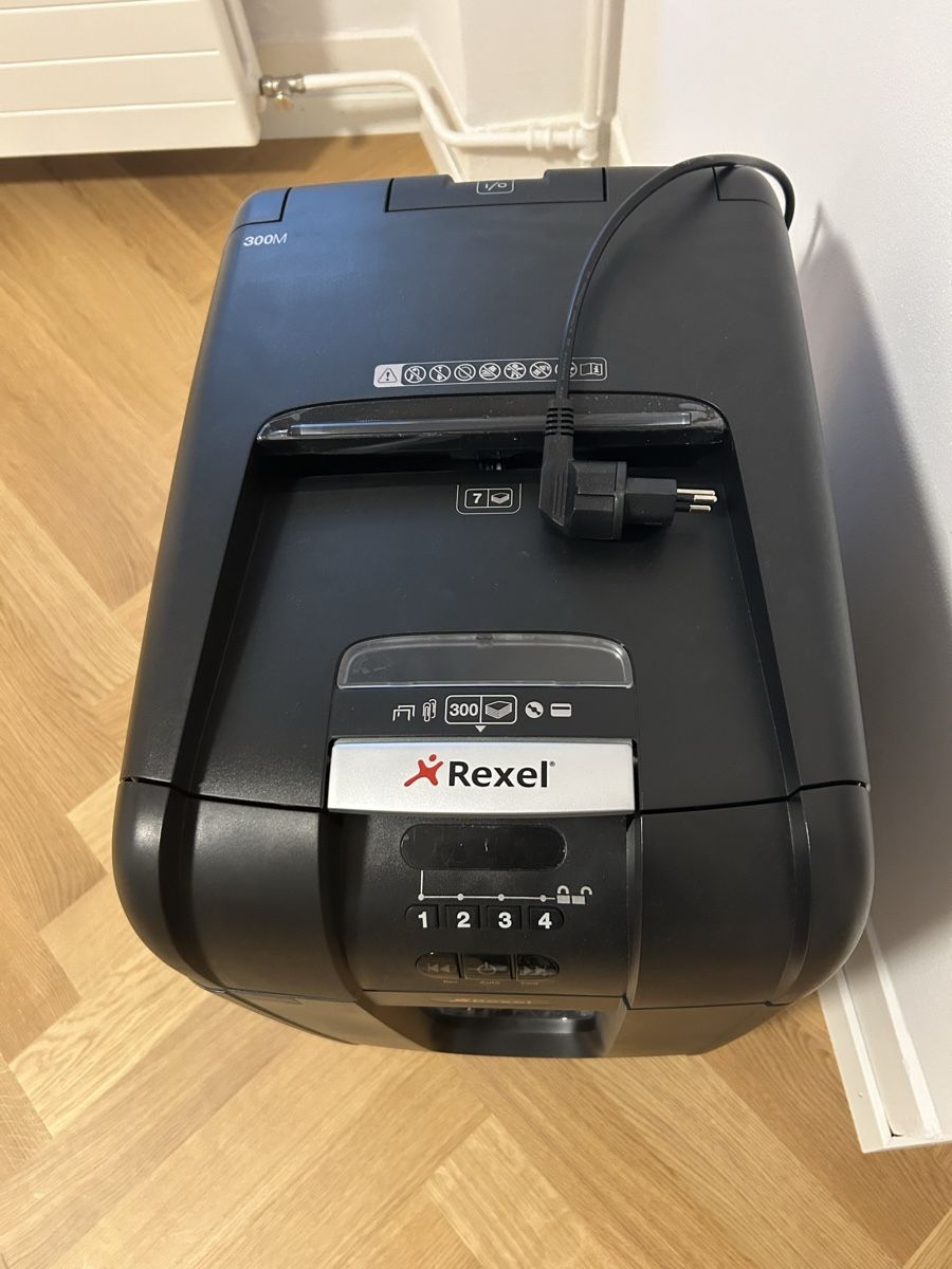 Rexel Distruggi documenti: Rexel Aktenvernichter – Nuovo (secondo la descrizione) da Beckenried venduto da jen_d7jd 1