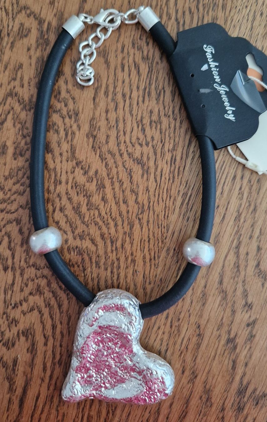Colliers: COLLIER FEMME – Neuf avec emballage d'origine à Camorino par JPHANDMADE1