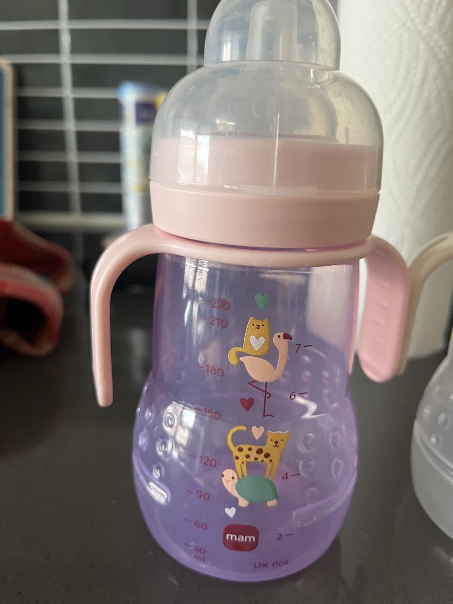 Mam Pasti del neonato: Two 220ml Mam Trainer Bottles  – Usato da Zürich venduto da geo_vls6 1