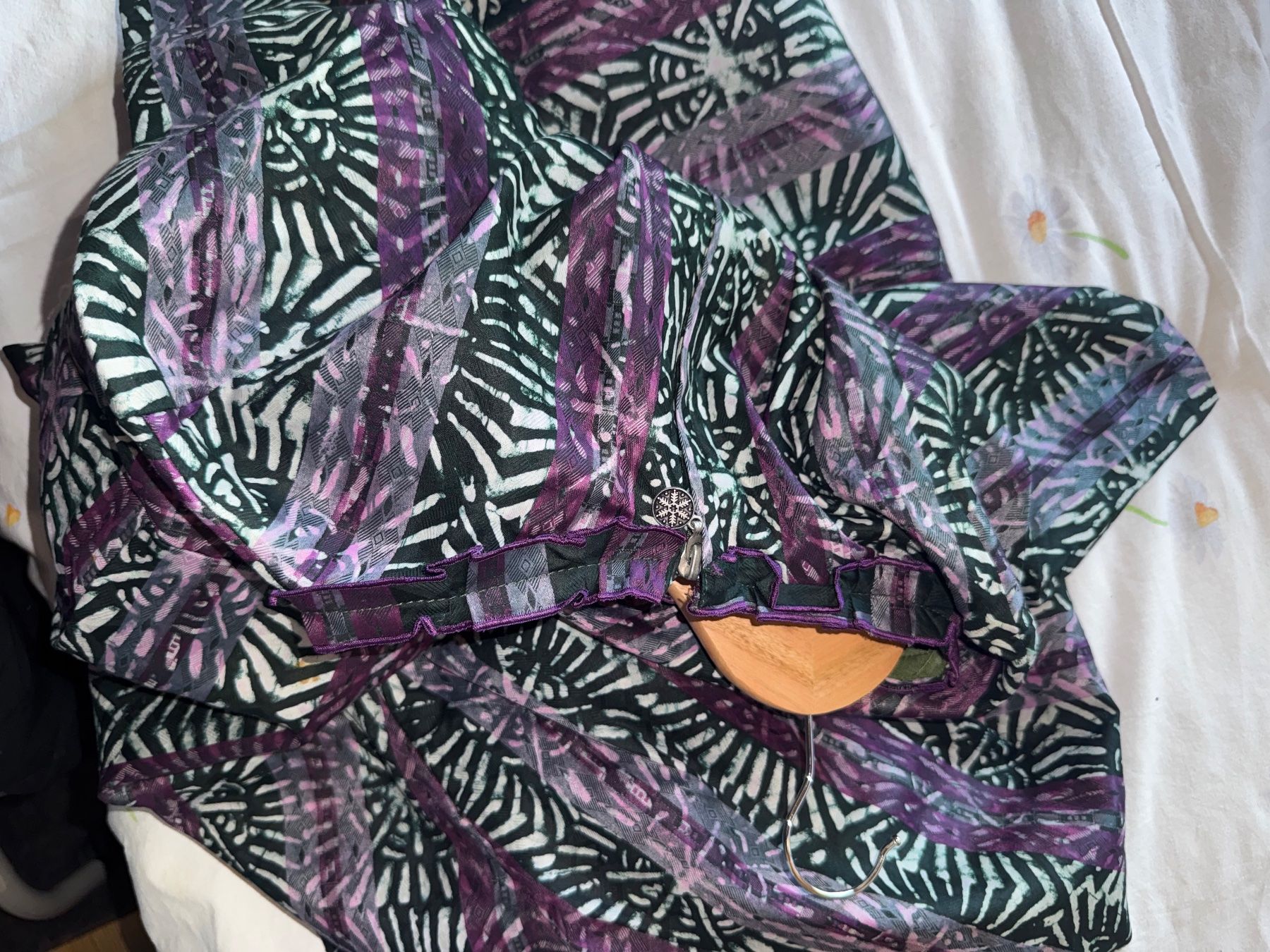 Vestiti: Robe VINTAGE imprimée violette et verte taille 12 – Usato da Ovronnaz venduto da Etagne68 9