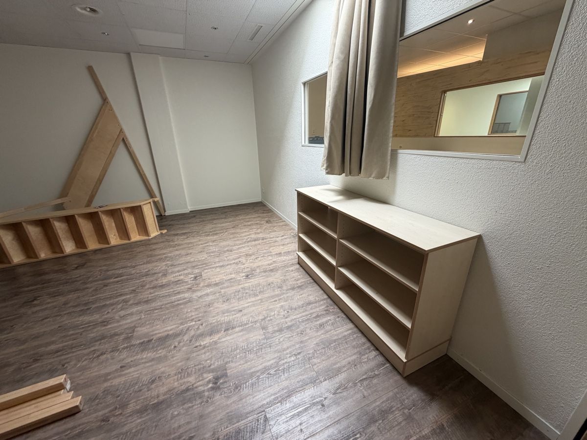 Giocattoli: Kinderkrippe Inventar – Usato da Zürich venduto da kendi001 8