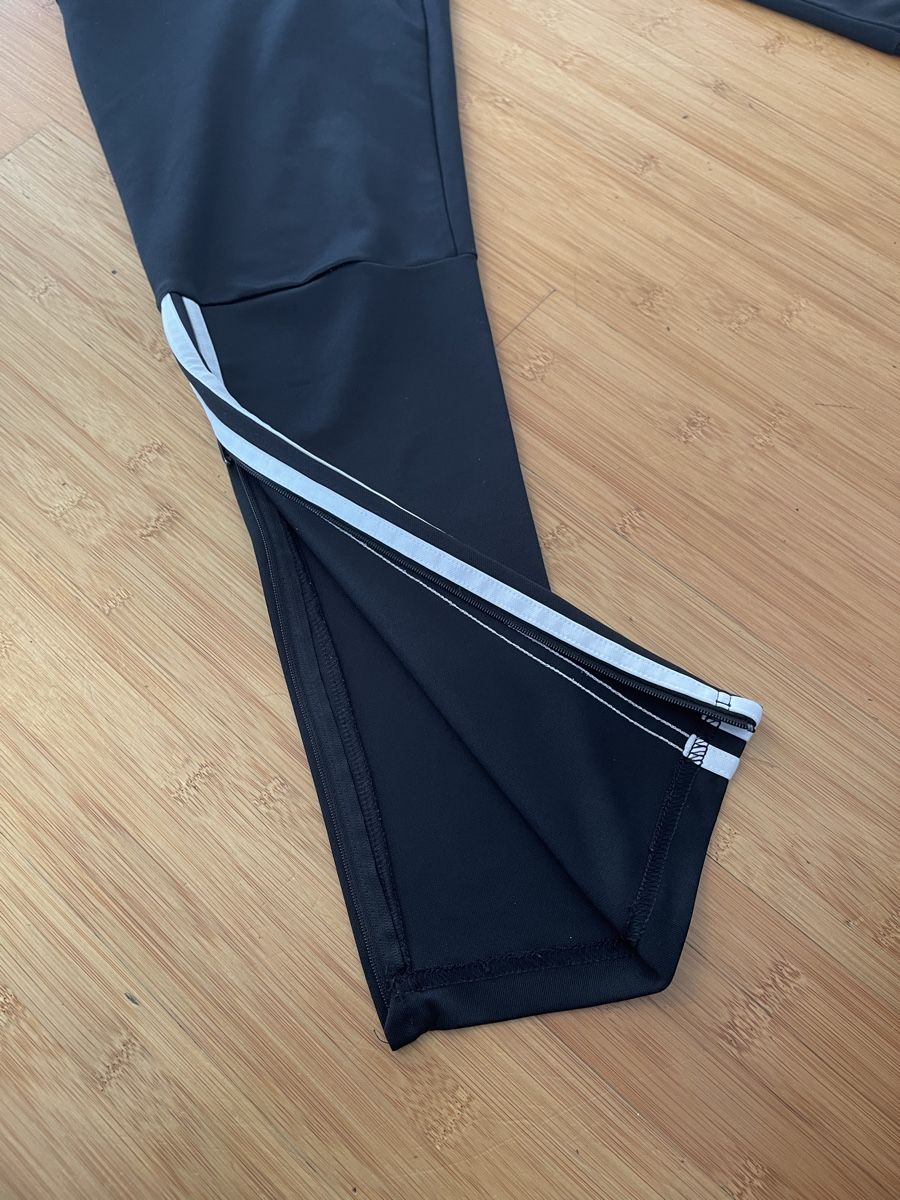 Adidas Pantaloni: Adidas Trainerhose – Usato da Kreuzlingen venduto da qos_99wt 3