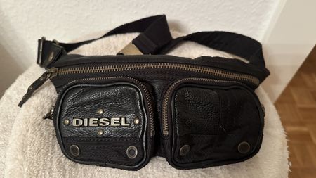 DIESEL Bauchtasche schwarz Leder