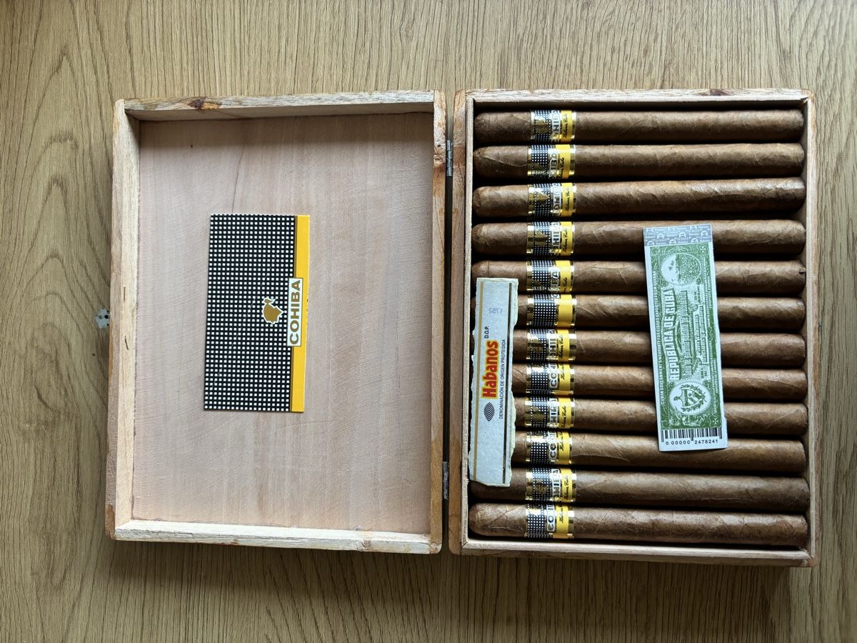 Cohiba Sigari: Zigarrenkiste Cohiba Esplendidos – Nuovo (secondo la descrizione) da Winterthur venduto da jus_9gfg 5