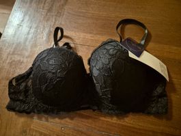 BH Caralino schwarz mit Spitze neu Grösse 90B
