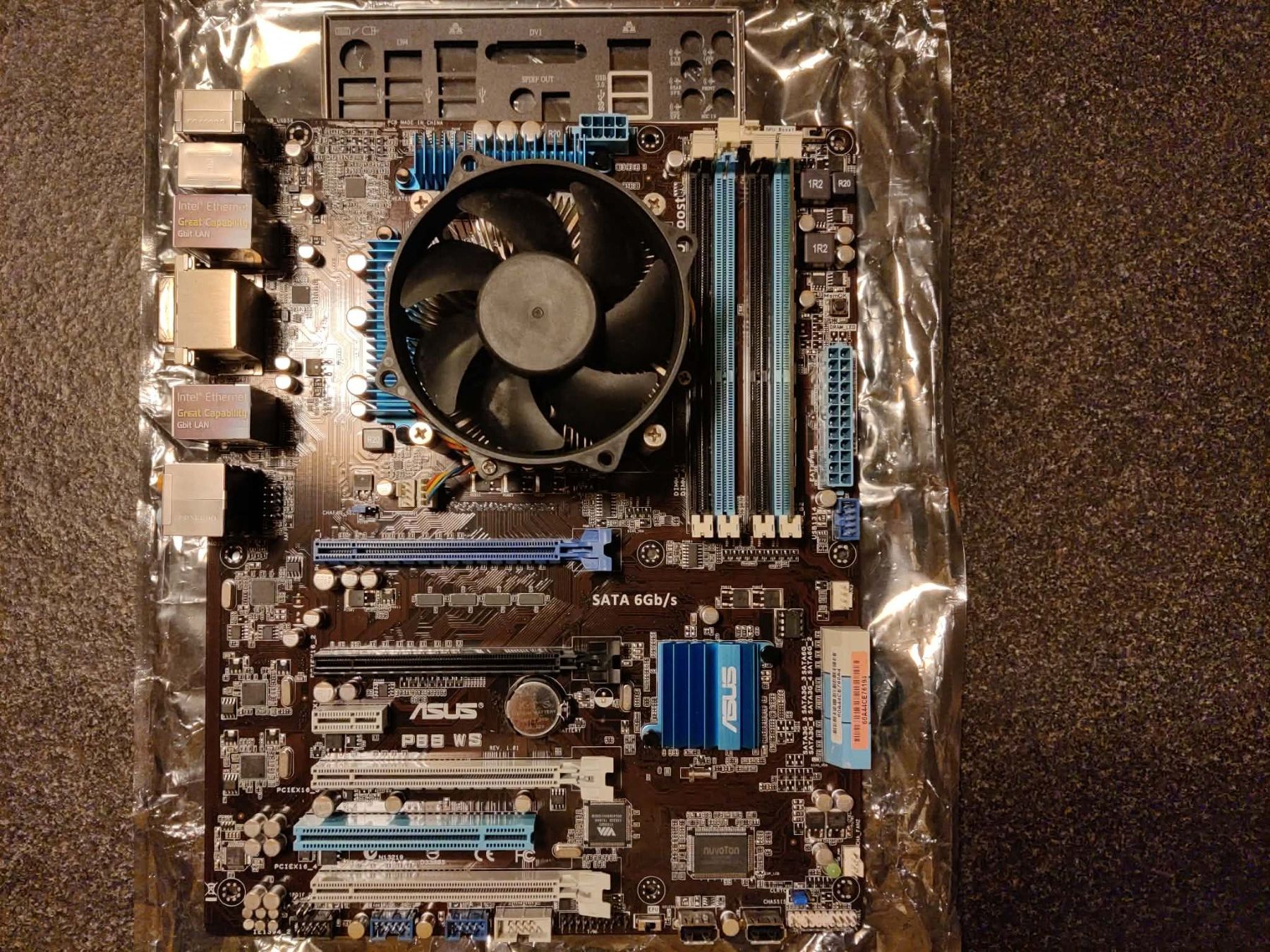 Asus Schede madri: ASUS P8B-WS + Intel i3 2100T + RAM – Usato da Genève venduto da Rally022