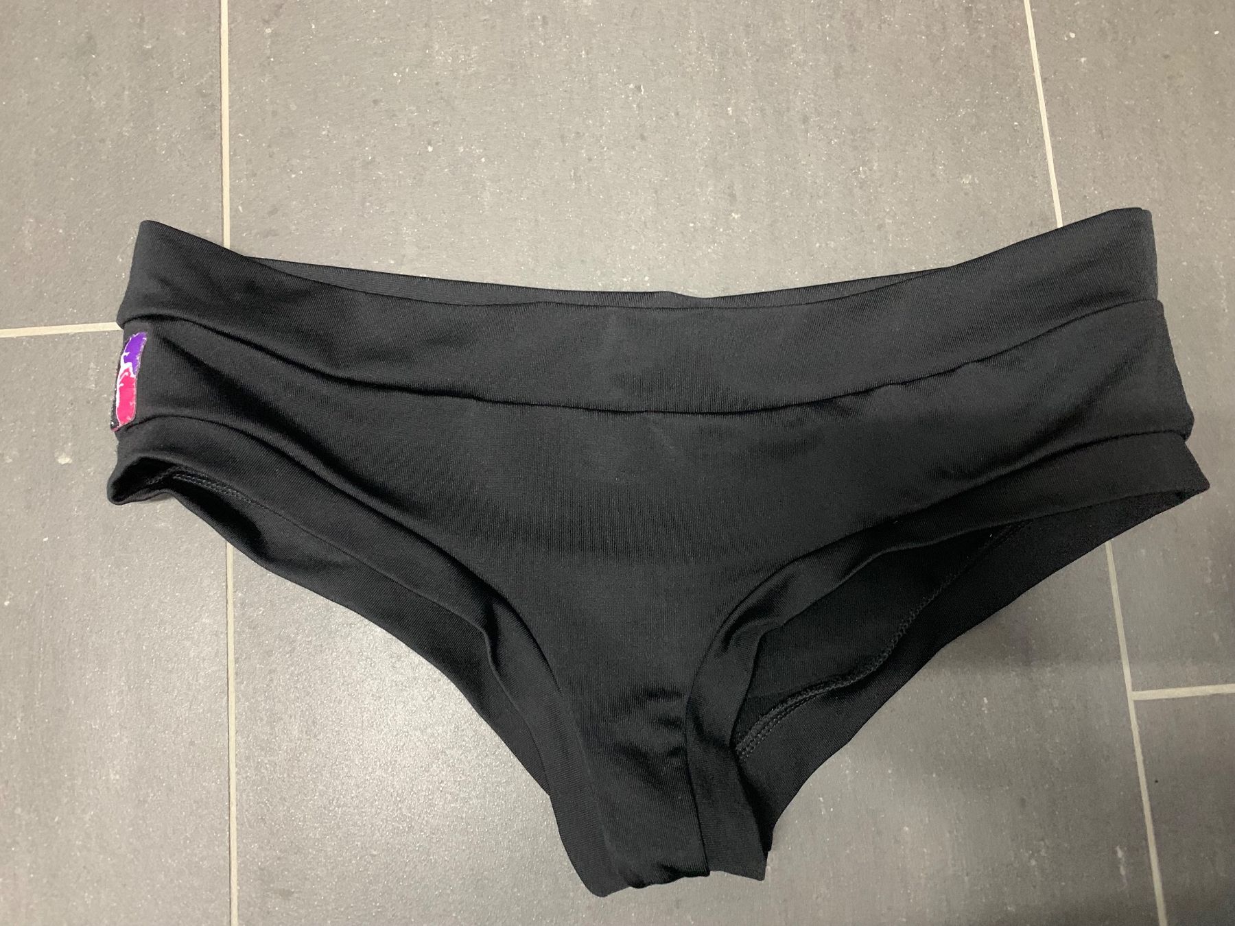 Pantaloni: Polefitnesspants XS – Usato da Niederbipp venduto da Domenicana1984