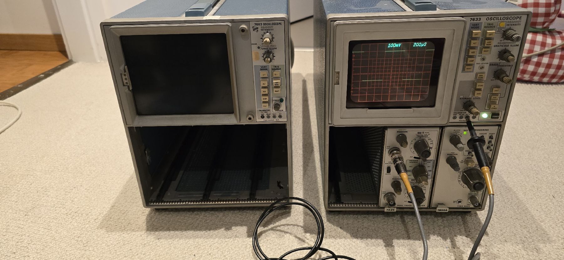 Messen: 4 x Tektronix oscilloscopes – Gebraucht aus Pully von sparky100 1