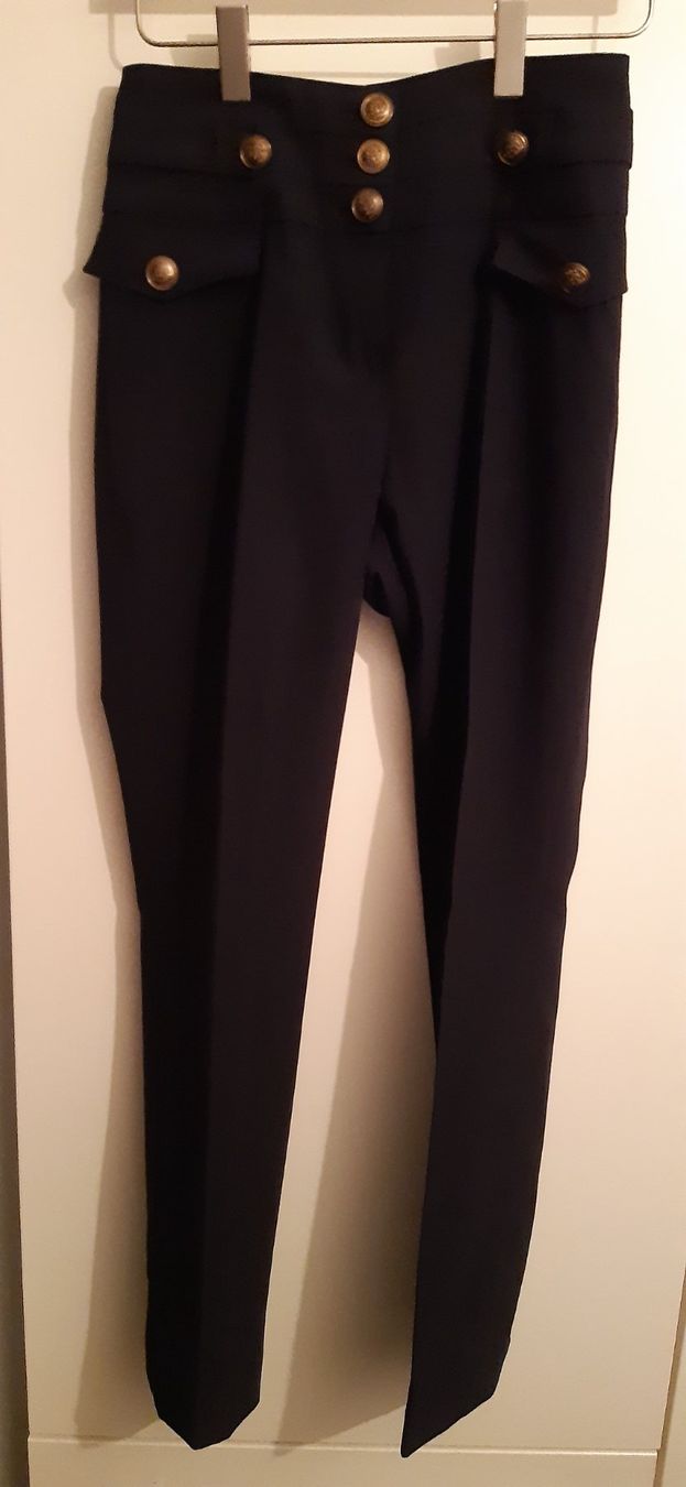 Pantalons: Hose grösse 34 – D'occasion à Gretzenbach par LSXS