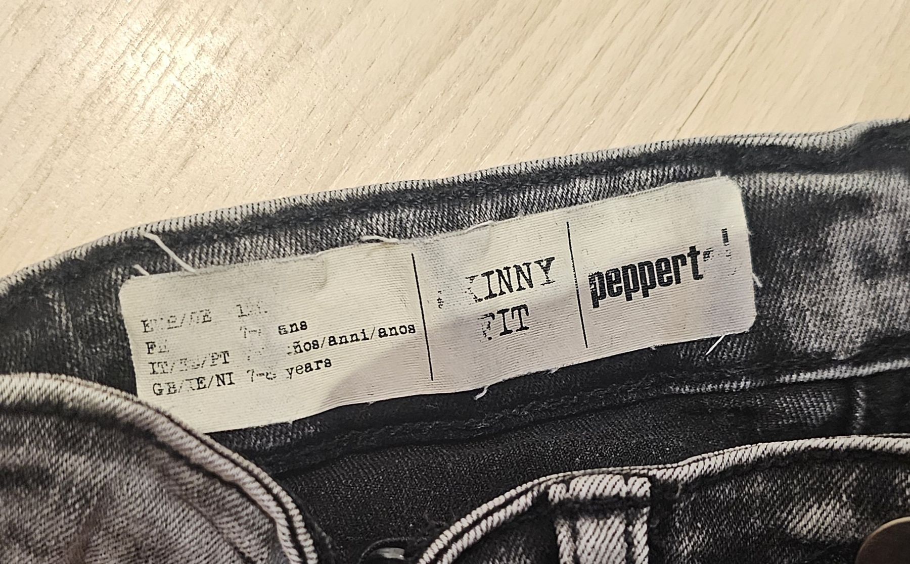 Pantalons: Kinder-Jeans – D'occasion à Fehraltorf par Sumin 3