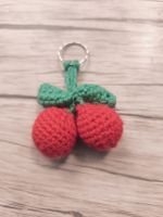 Porte-clés cerises fait main en crochet, état neuf