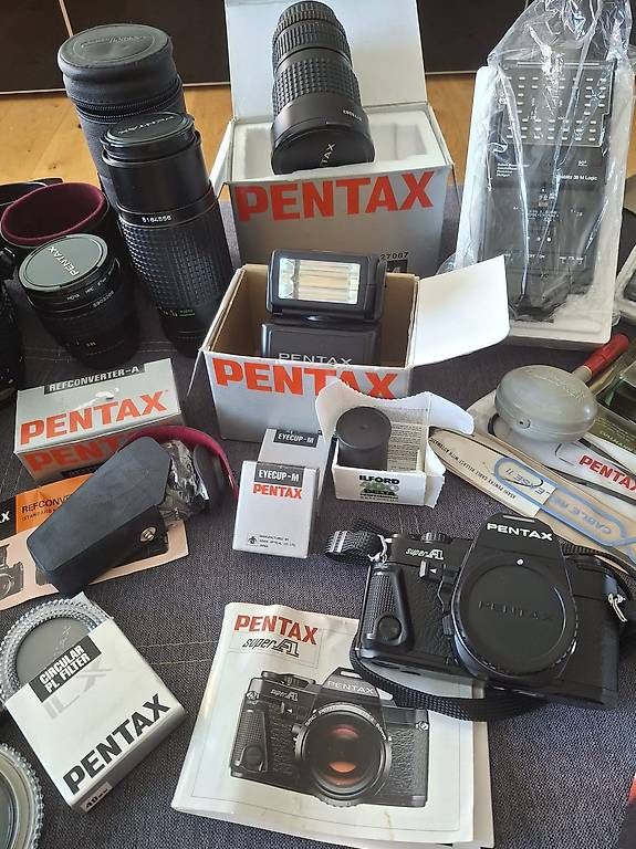 Fotocamera: PENTAX SUPER A Spiegelreflex Kamera Set - 33-teilig – Usato da Siegershausen venduto da tan_wds7 3