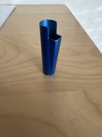 Porta Accendino Blu Metallo - Accessorio di Stile!