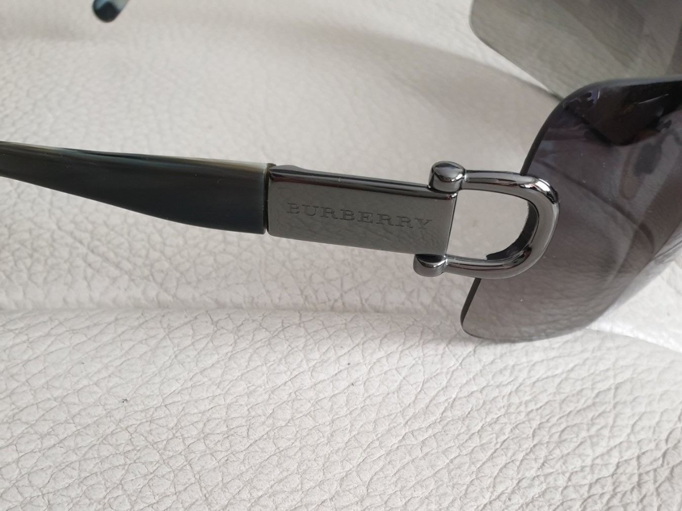 Burberry Occhiali & Lenti: ❤Burberry Sonnenbrille❤ – Usato da Goldach venduto da Wave82 1