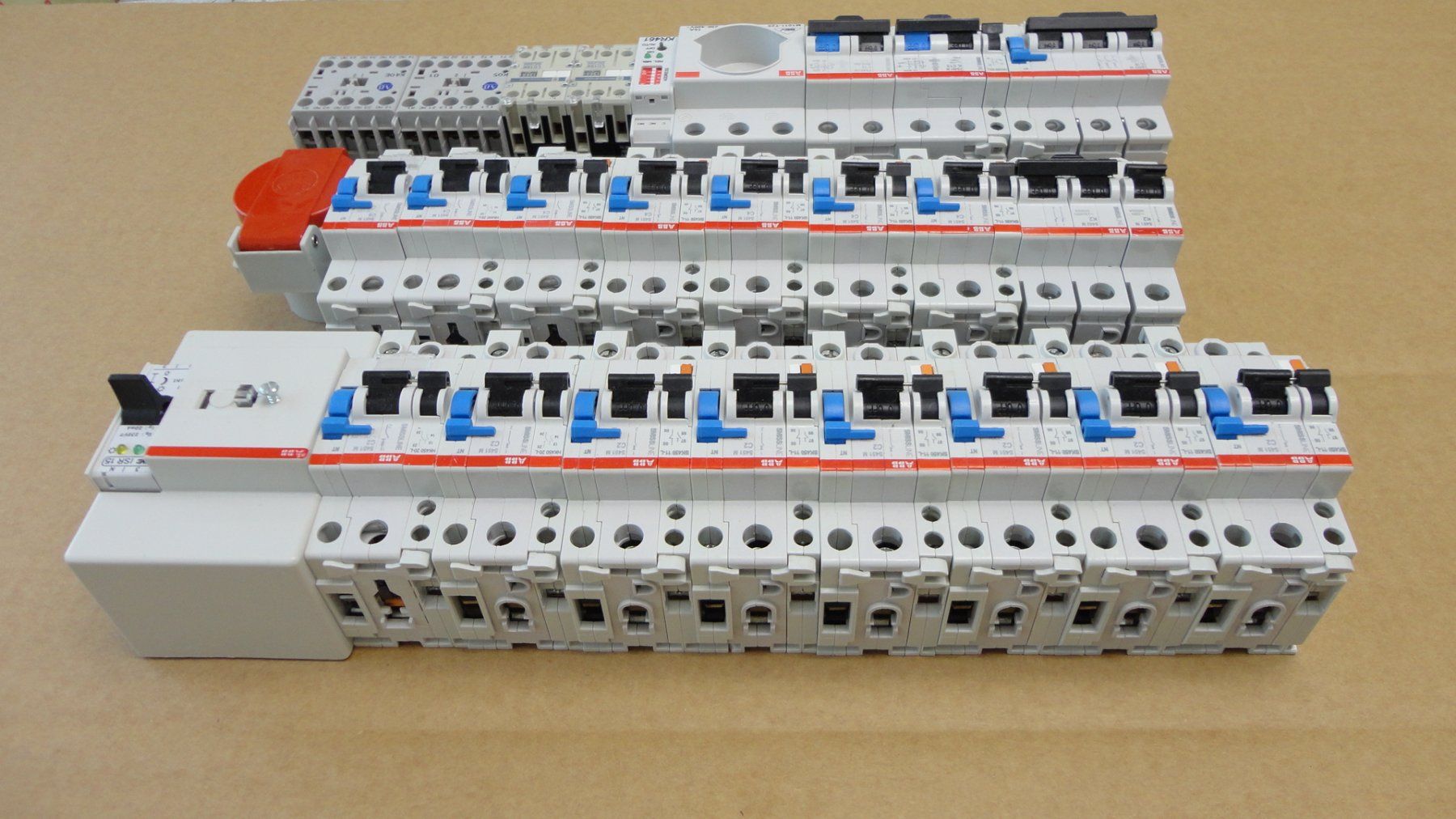 ABB Stromzufuhr: FI&LS ABB SMISSLINE Leitungsschutzschalter – Gebraucht aus Emmen von Dora024 8