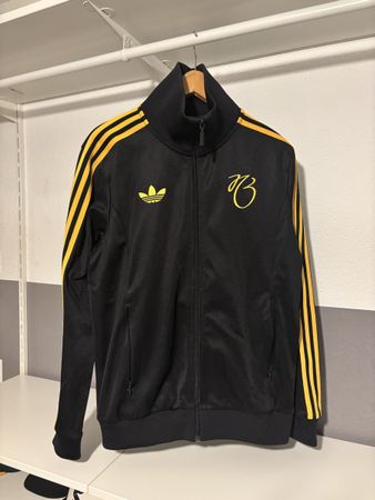 Adidas Track Jacket black yellow size M good condition