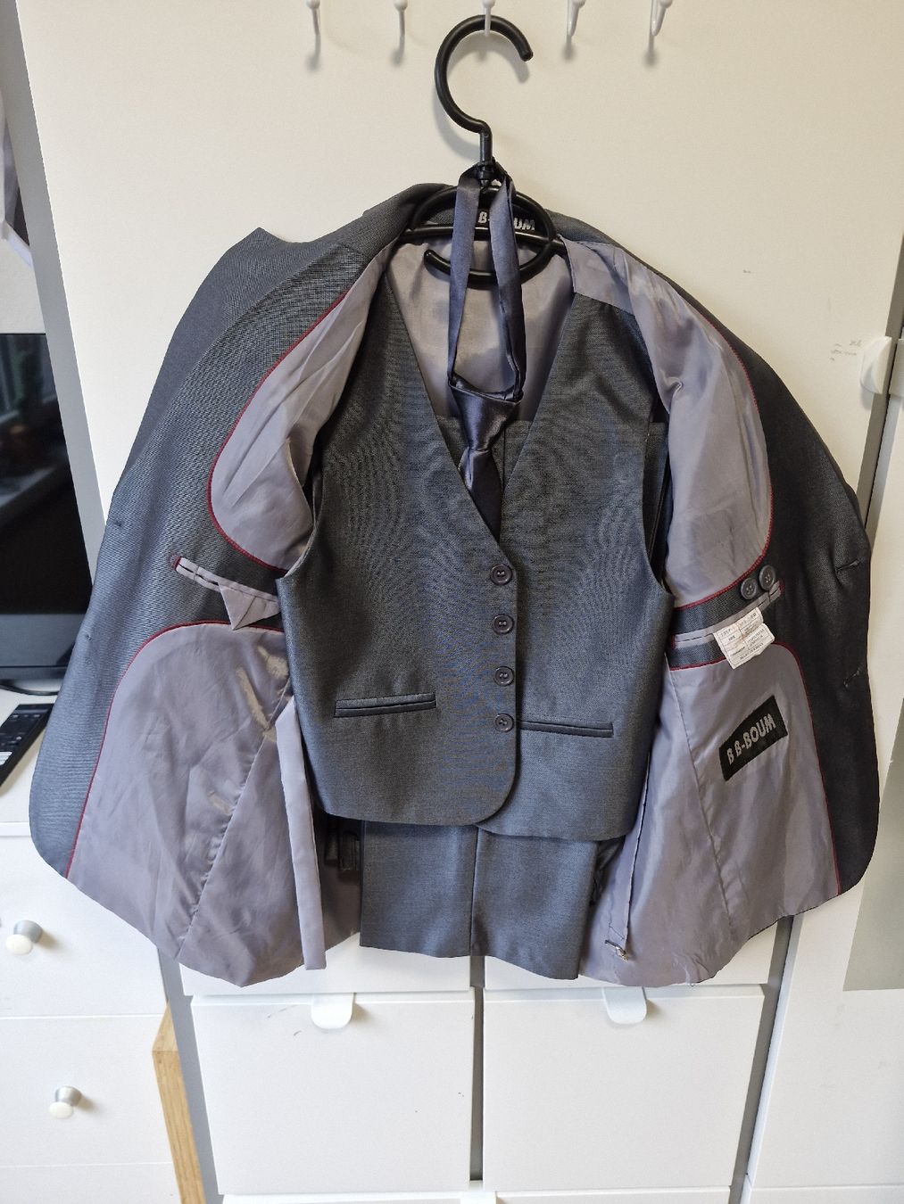 Ensembles: anzug 134/140 – D'occasion à ebmatingen par wady25x26x 1