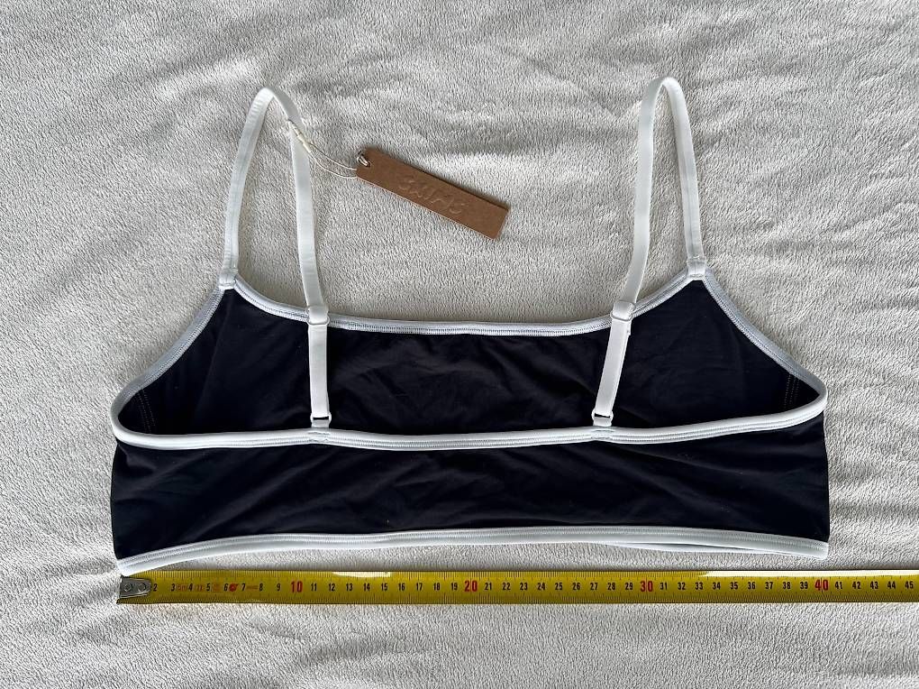 Sonstige Unterwäsche: Skims black bralette top XL – Neu und originalverpackt aus Wettingen von ObradovicJelena 3