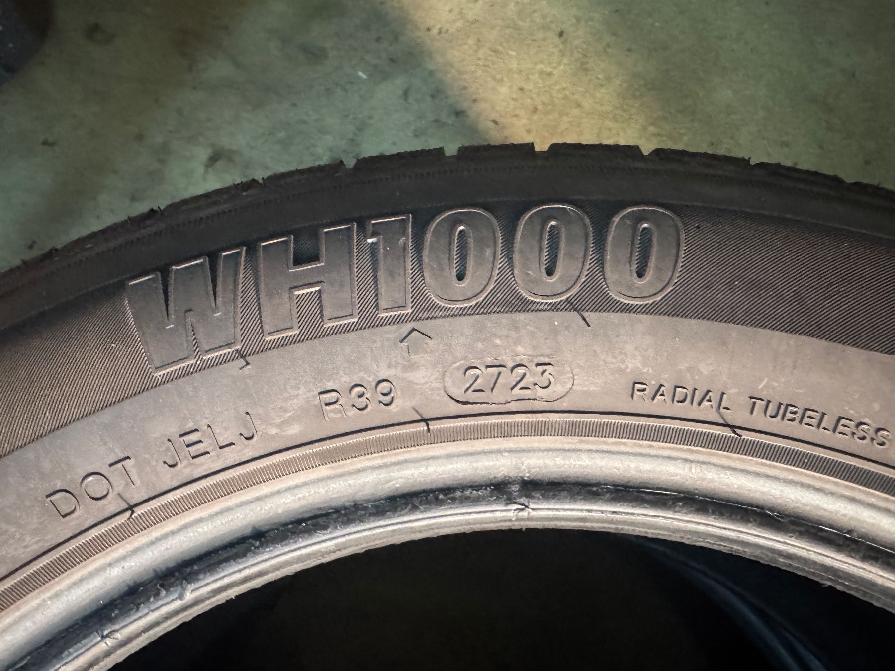 Pneus & Kompletträder: 215/55R16 – Gebraucht aus Widen von Dinero02 5